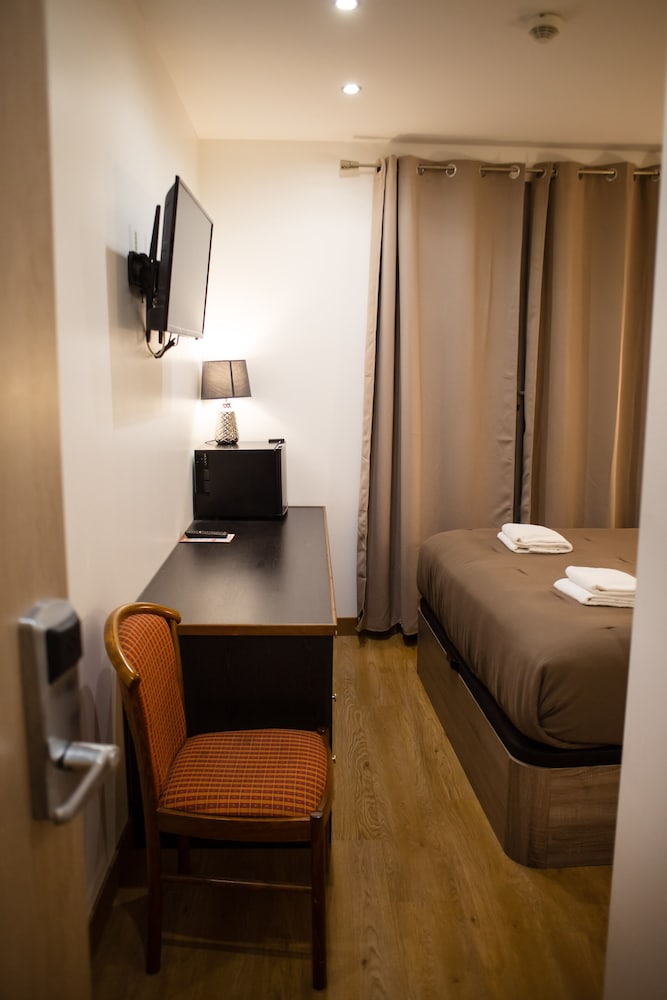Hotel Des Arcades 14/50