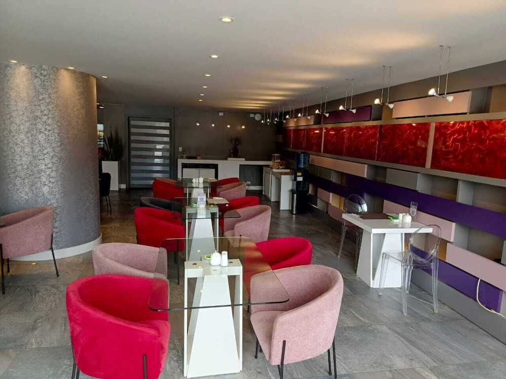 RIONE HOTEL BOUTIQUE 37/54