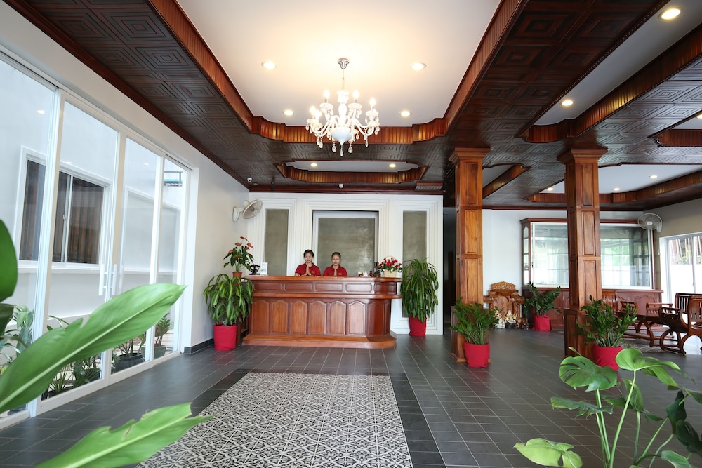 Holy Angkor Hotel 7/65