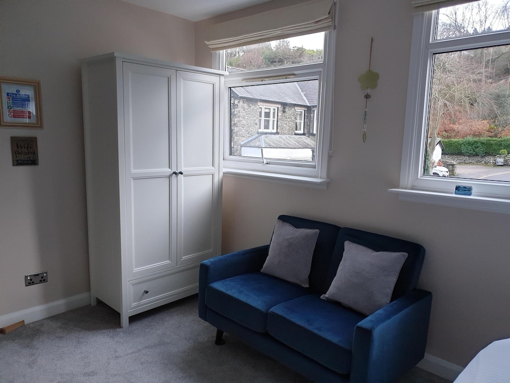 Number 80 Bed Then Breakfast 47/65