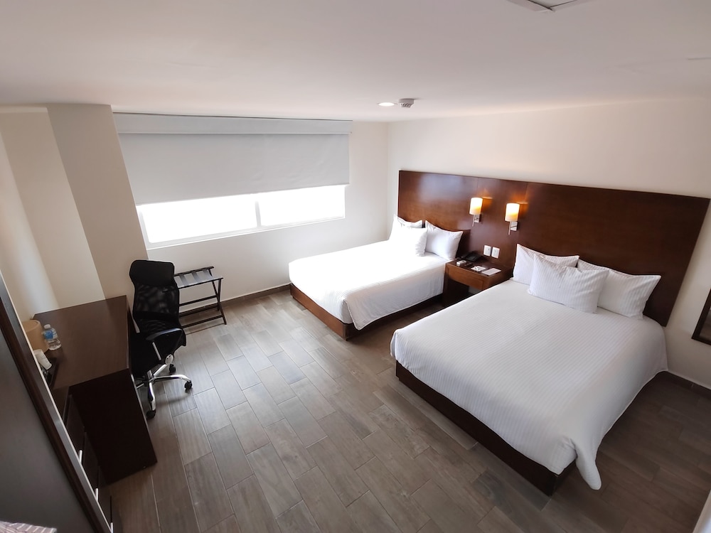 Ramada by Wyndham Tampico Centro 24/56