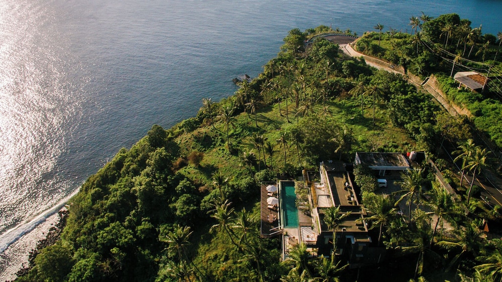 Malimbu Cliff Villa 50/56