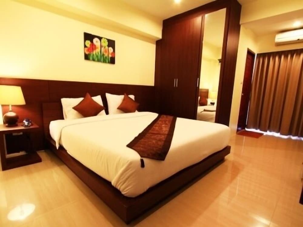The Loft Resort Bangkok 21/44