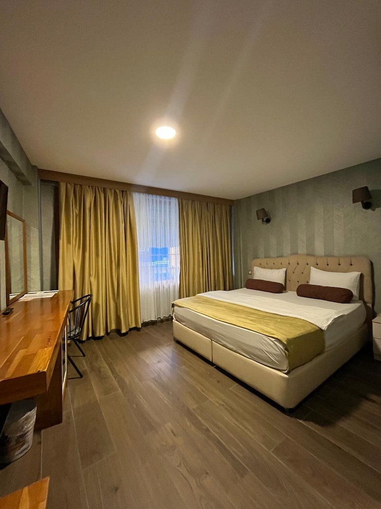 Kuzen Otel - Adults Only 9/50