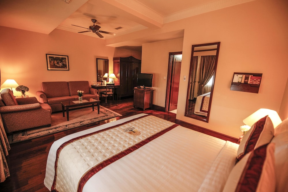 Dalat Hotel Du Parc 27/49