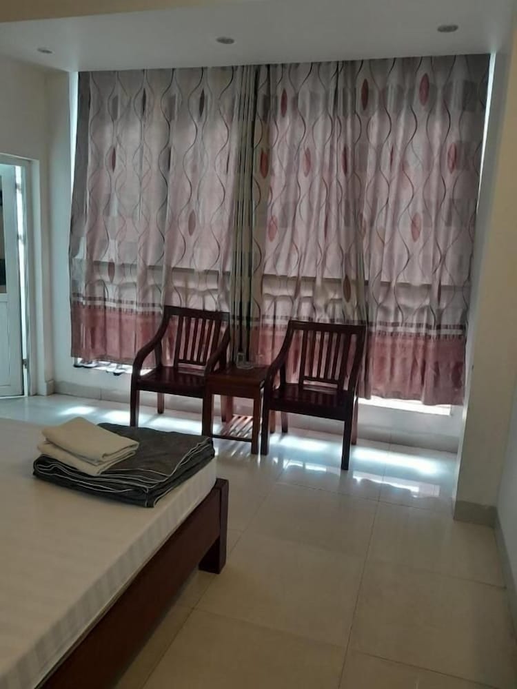 Au Viet Hotel 36/52
