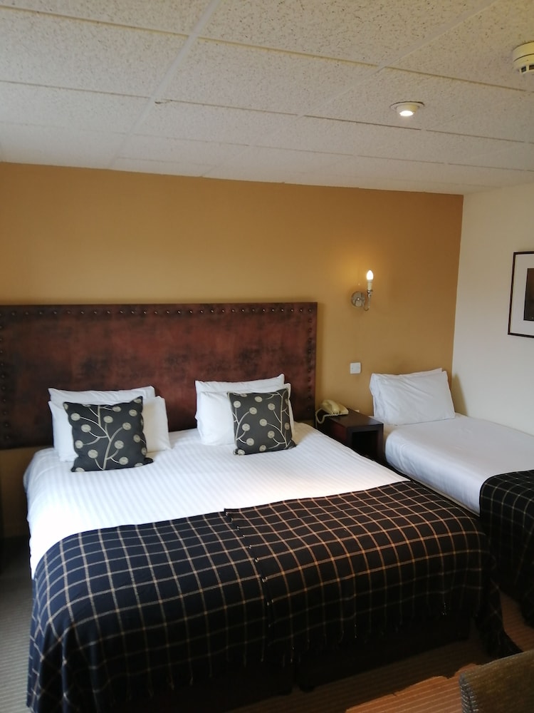 Eight Acres Hotel 2/39