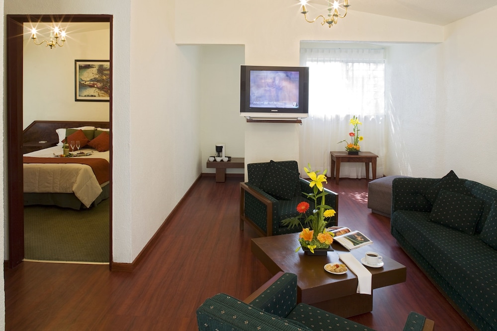 Hotel La Joya 38/62