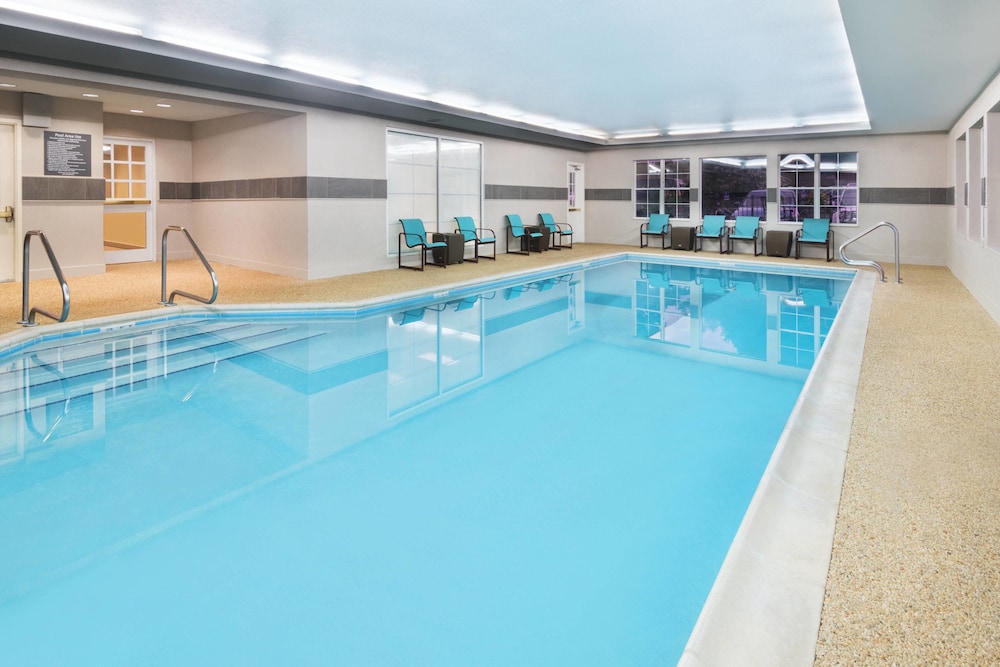 Residence Inn by Marriott State College 8/34