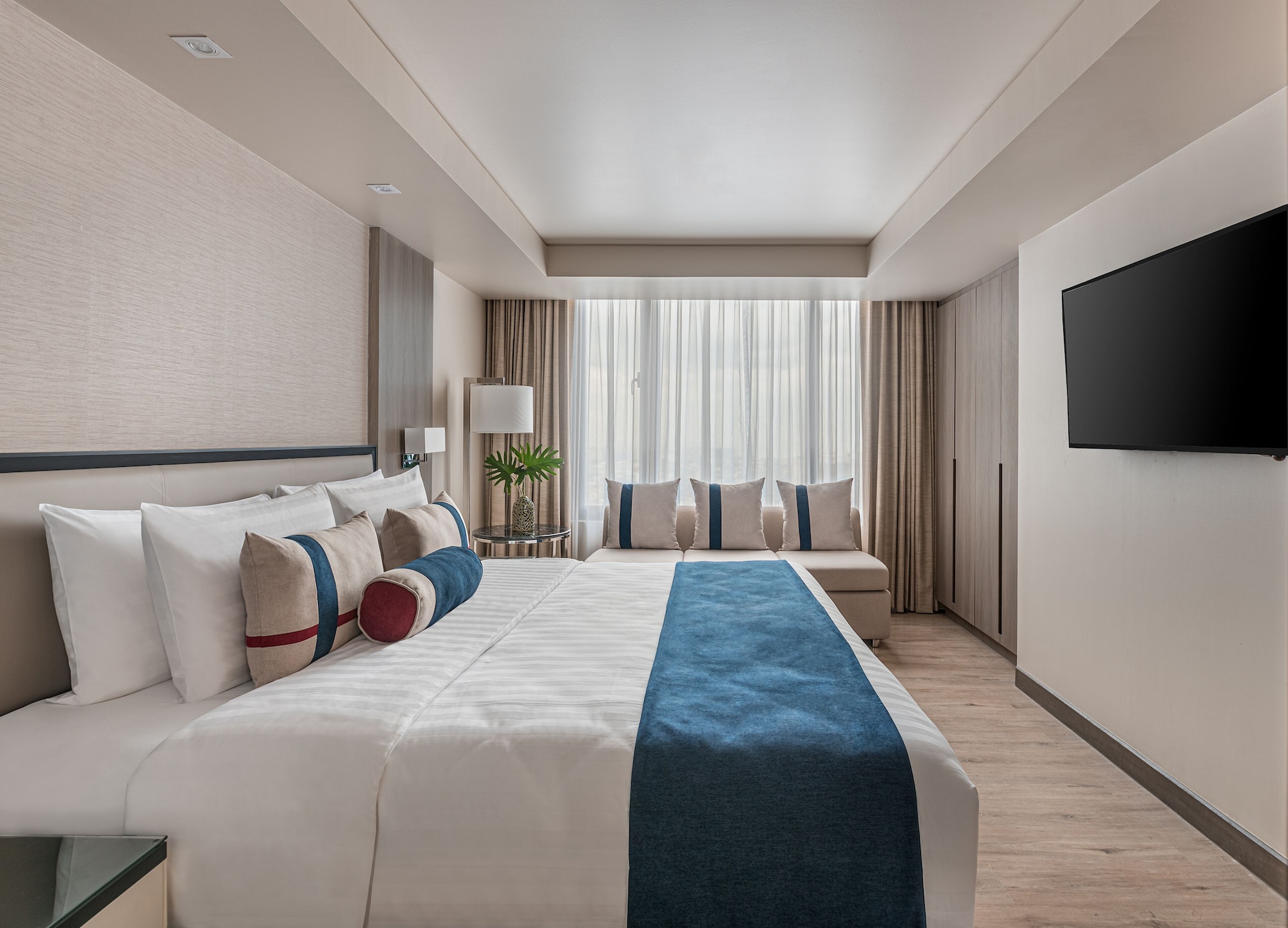 1 BEDROOM, APARTMENT, DELUXE
