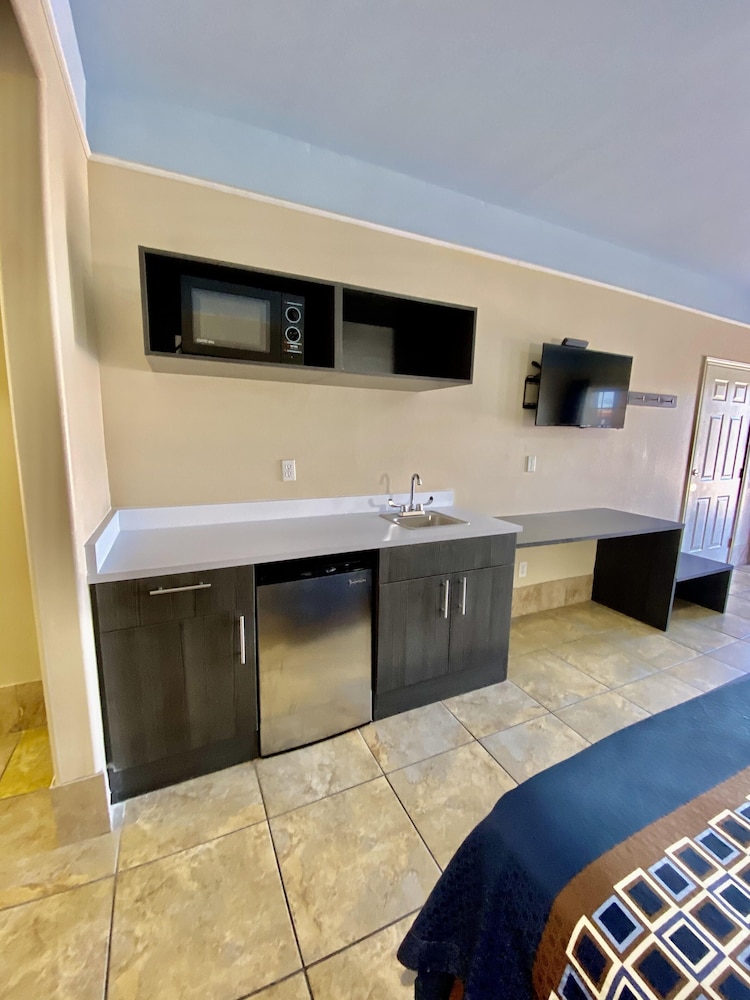 Texas Inn and Suites McAllen 28/47