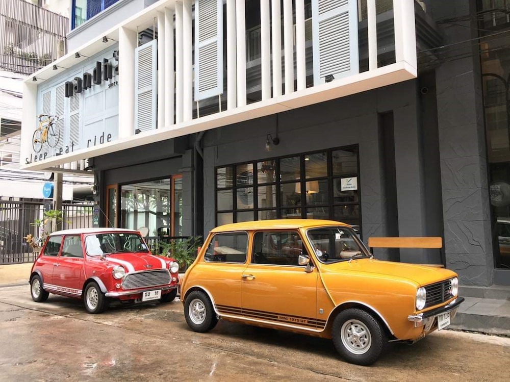 Nandha Hotel 66/71