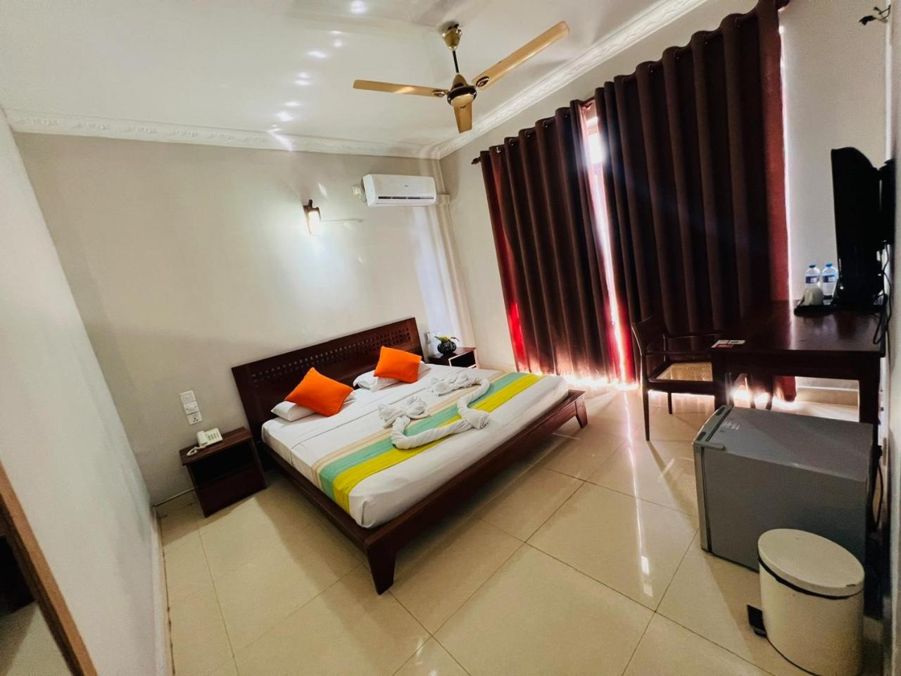 Lafala Hotel and Service Apartment, Dehiwala-Mount Lavinia 12/100