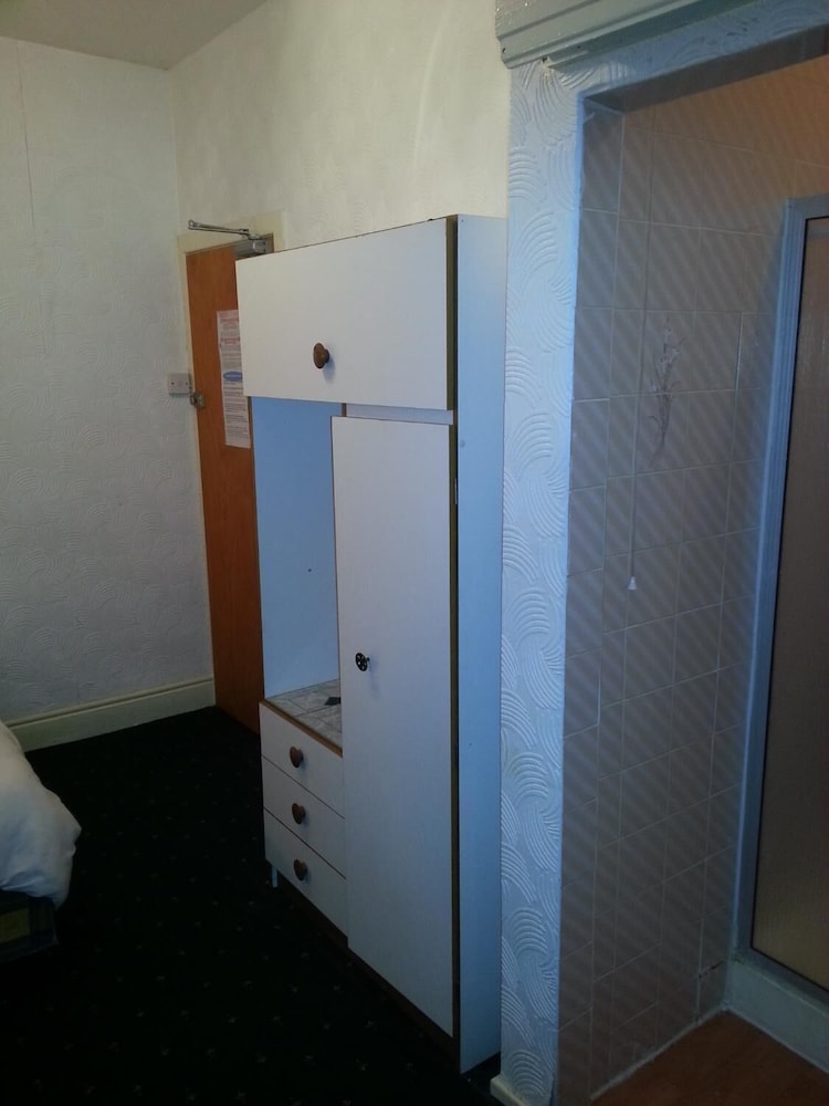Jesmond International Hotel 33/69