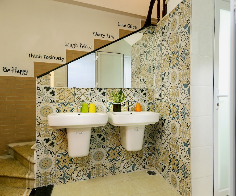 Hanoi High Five Hostel 19/21