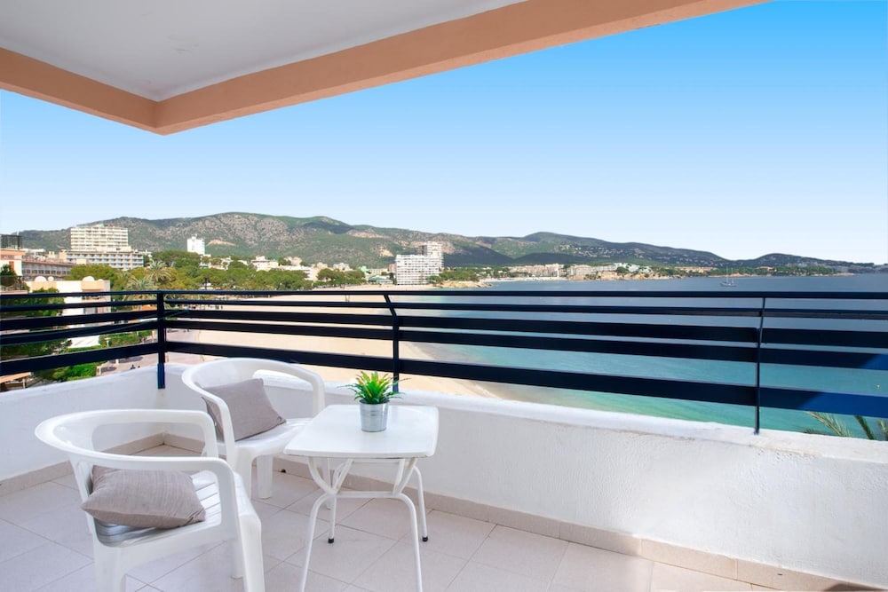 Apartamentos Calablanca 20/27