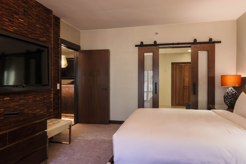 Monarch Casino Resort Spa Black Hawk 23/73