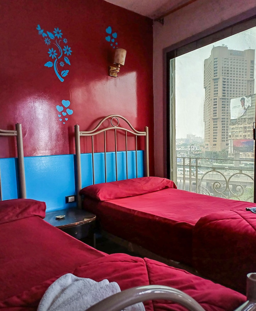Oasis Hotel 20/50
