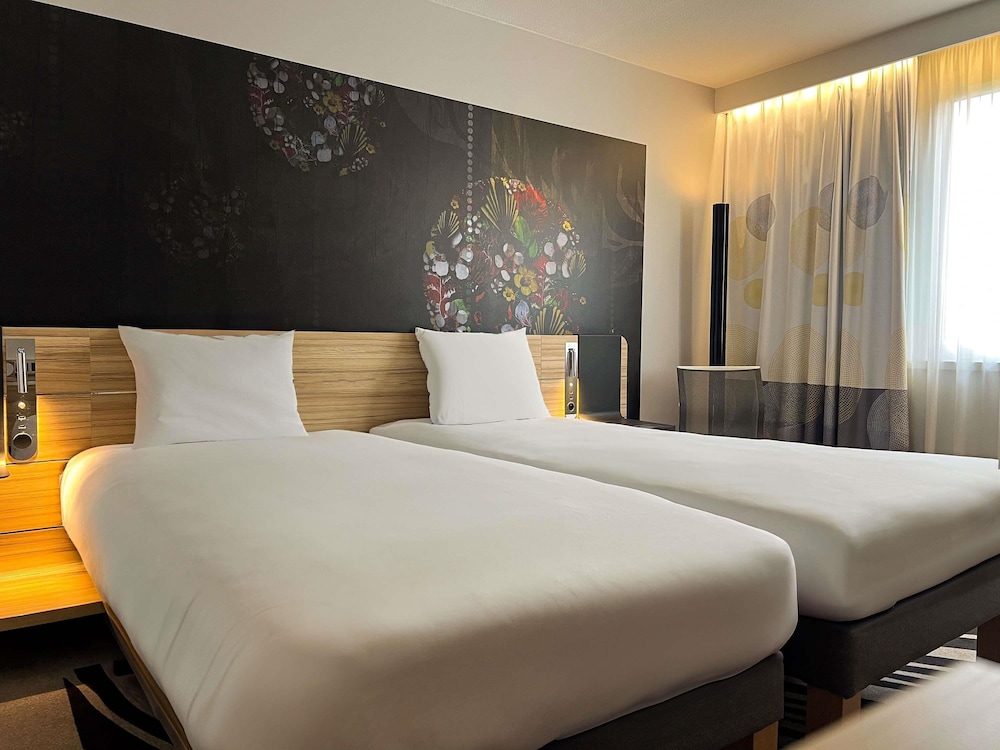 غرفة بسريرين منفصلين، NOVOTEL LIMOGES LE LAC 3/3