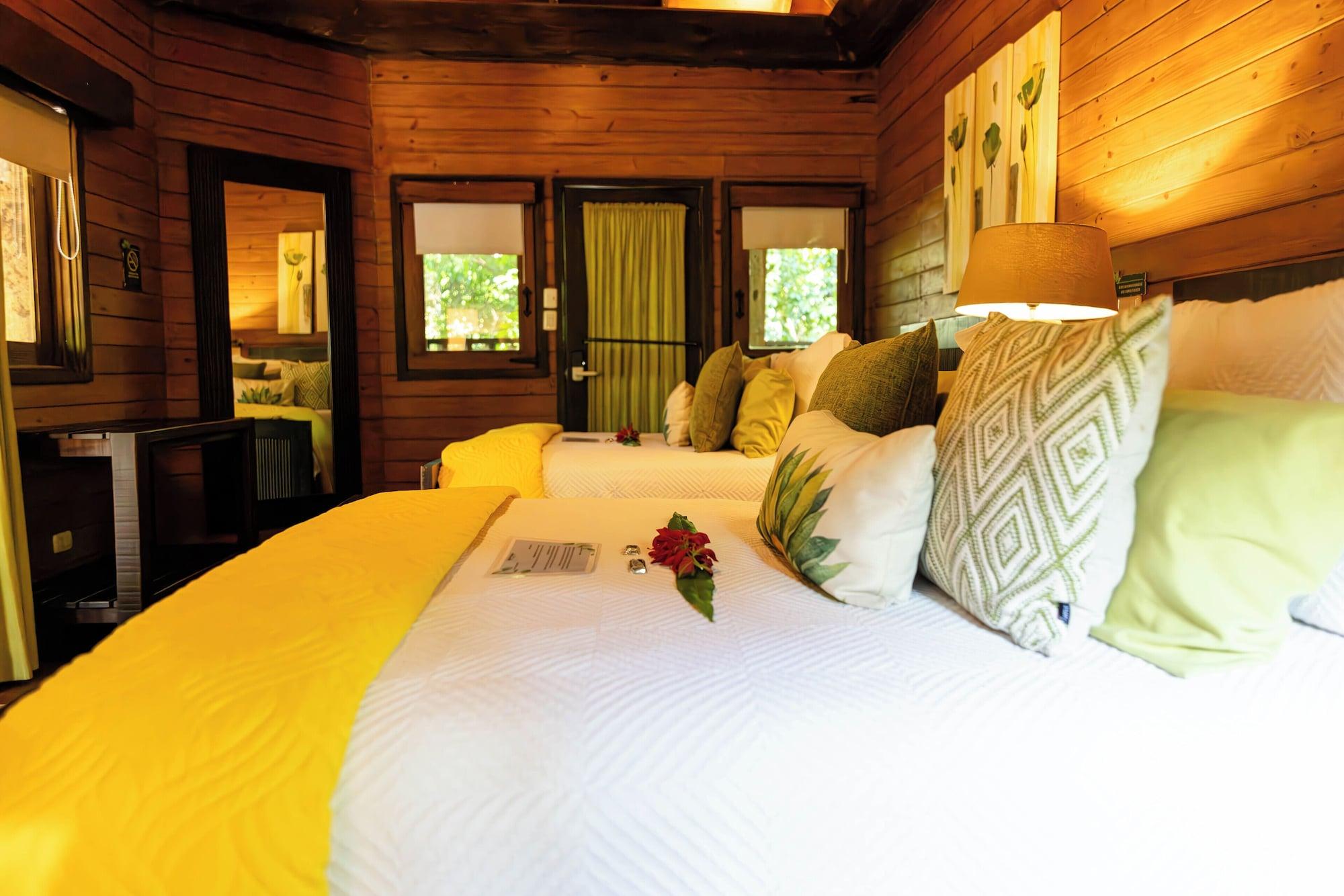 Tree House, Deluxe