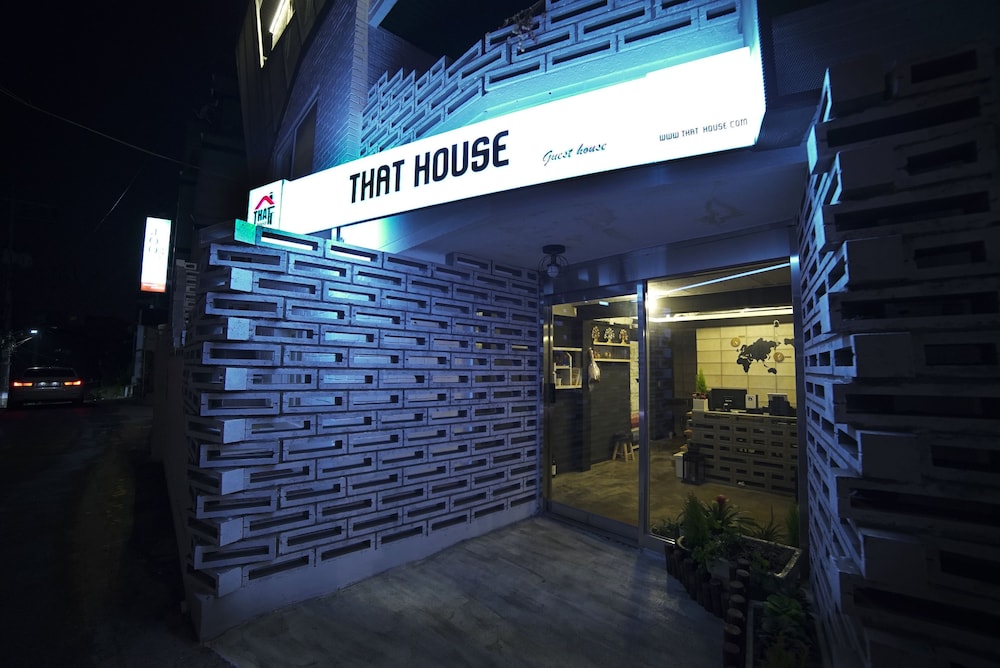 That House - Hostel 2/57