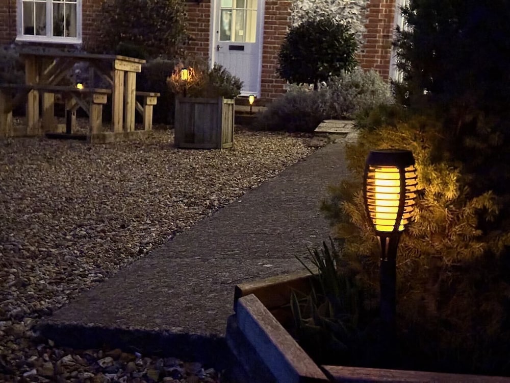 Stonehenge Cottages 42/50