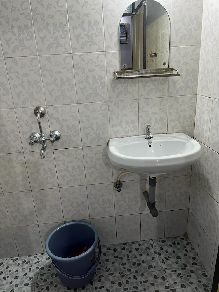 Casa Almeida Guest House 49/50