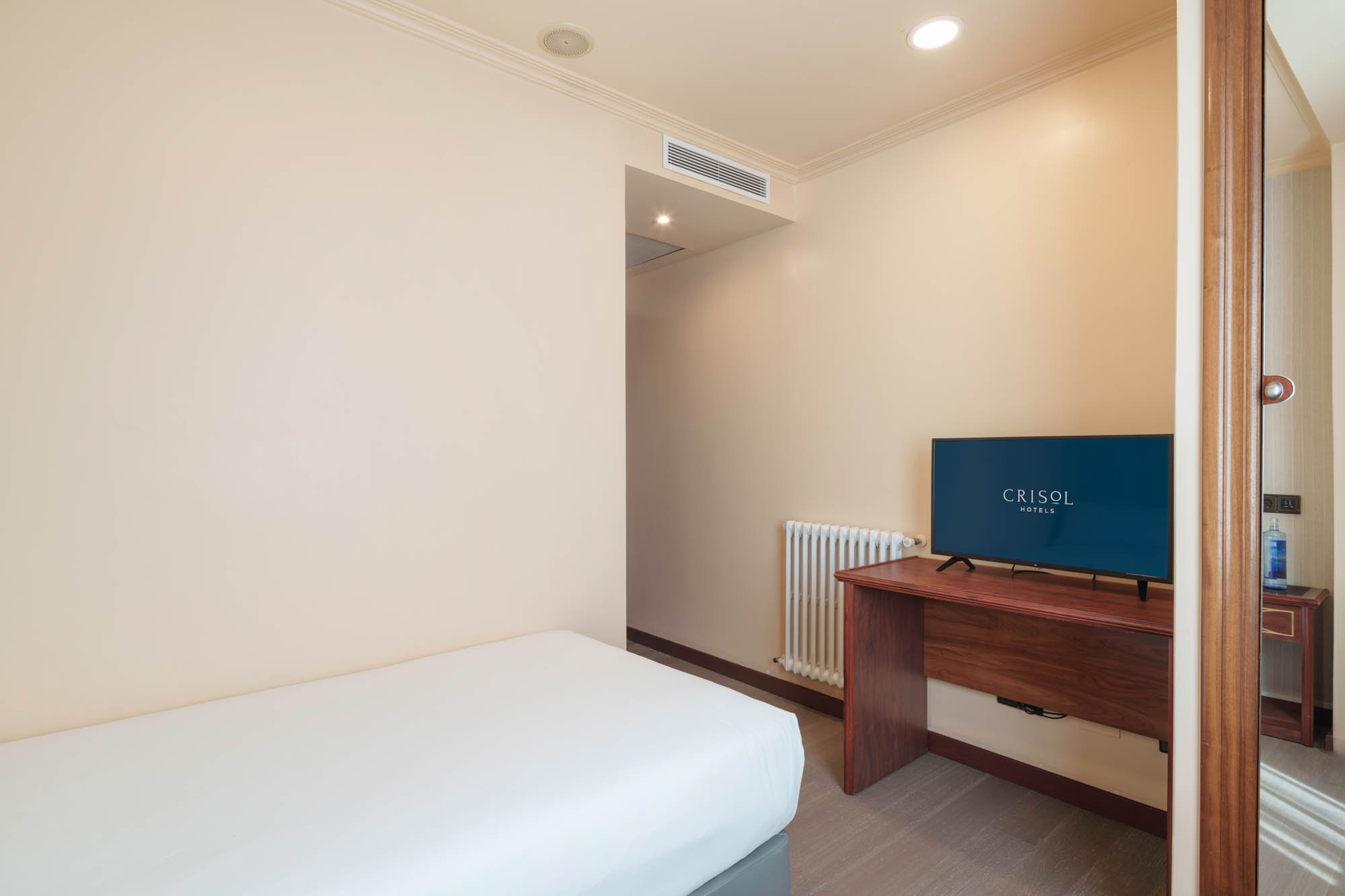 Room, Single