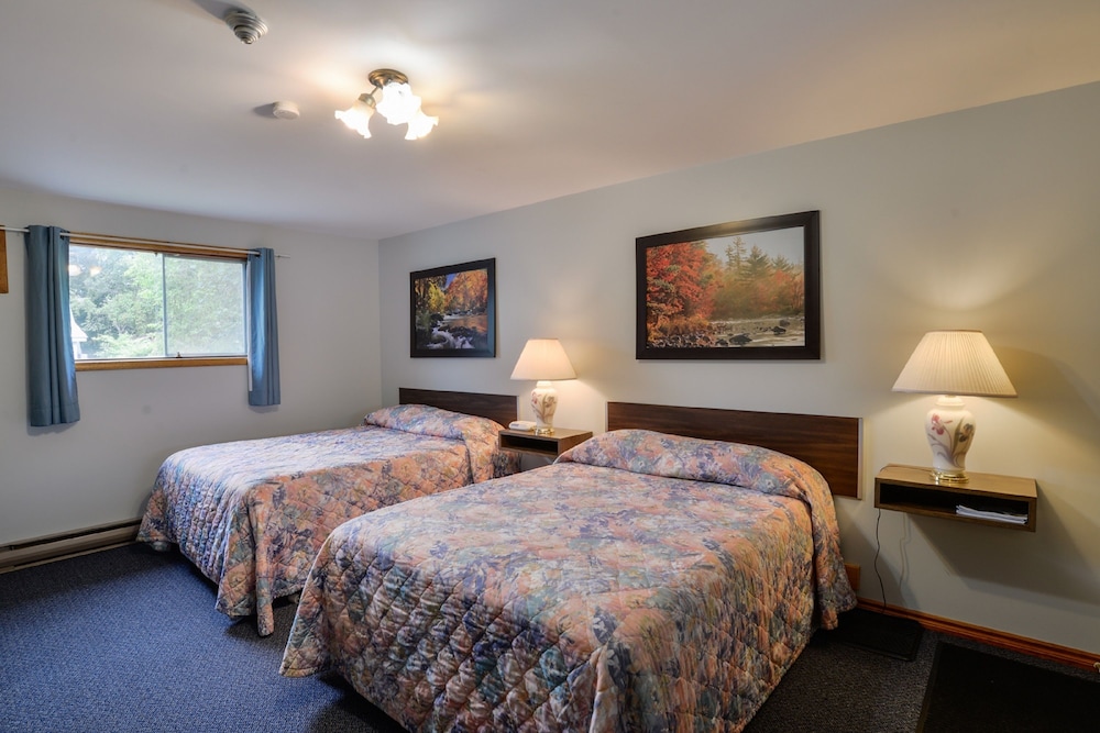 Oakwood Motel 8/56