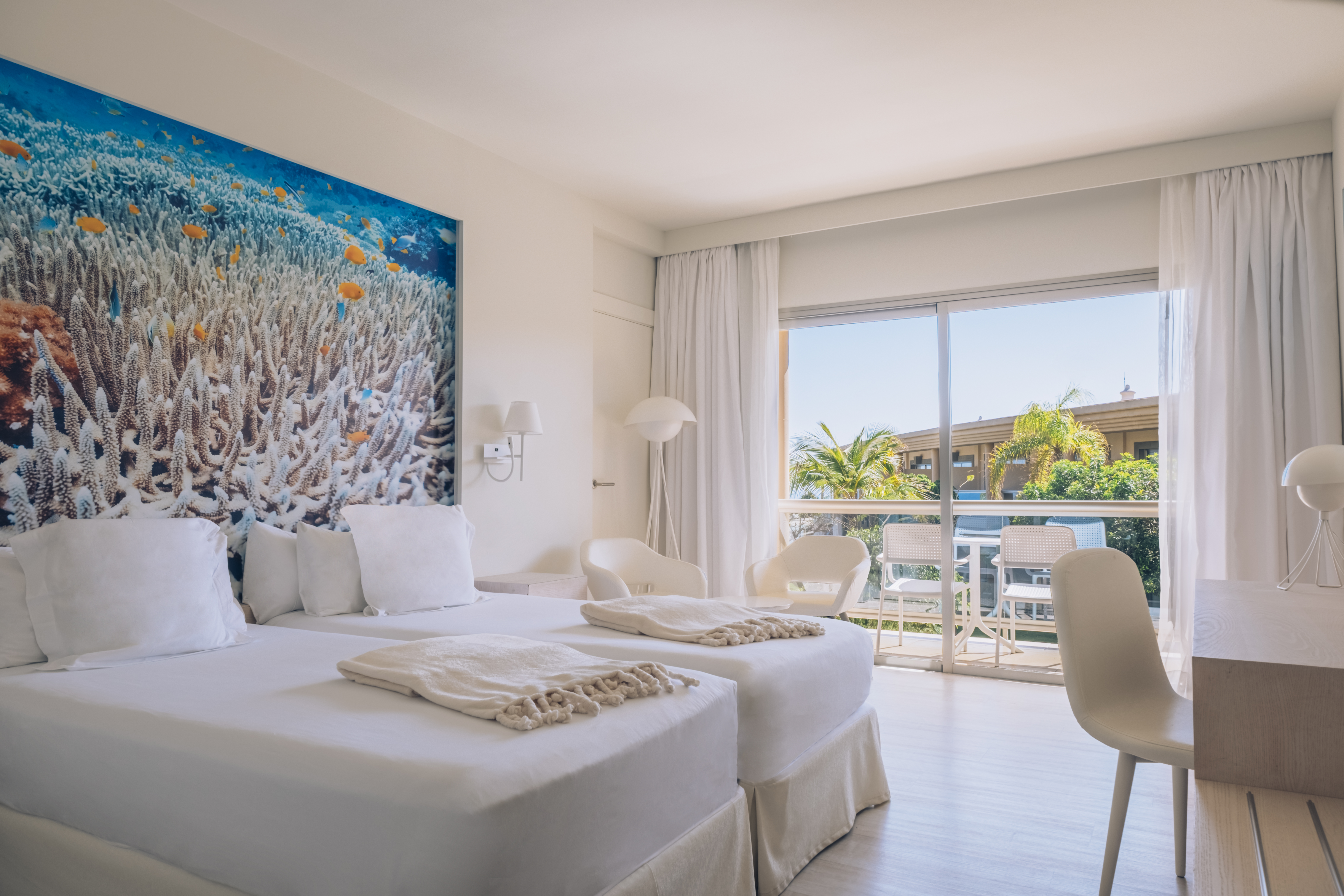 Room, Double Bed, Lateral Side Sea View