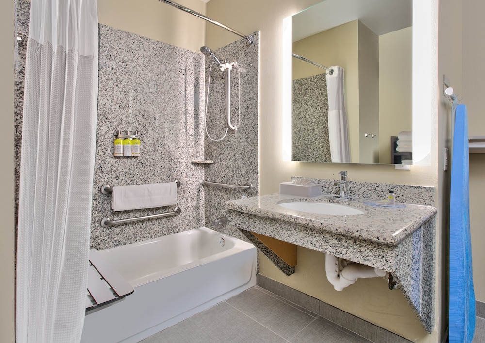 Staybridge Suites Plano - Richardson Area 70/70