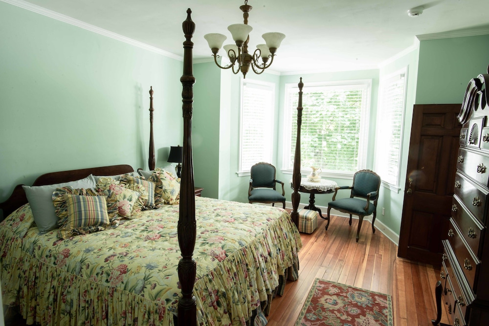 Valparaiso Inn Bed & Breakfast 23/39