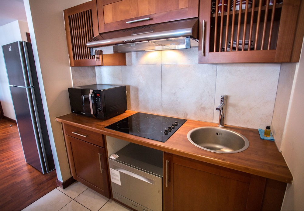 Ramada Hotel & Suites by Wyndham Noumea 34/37