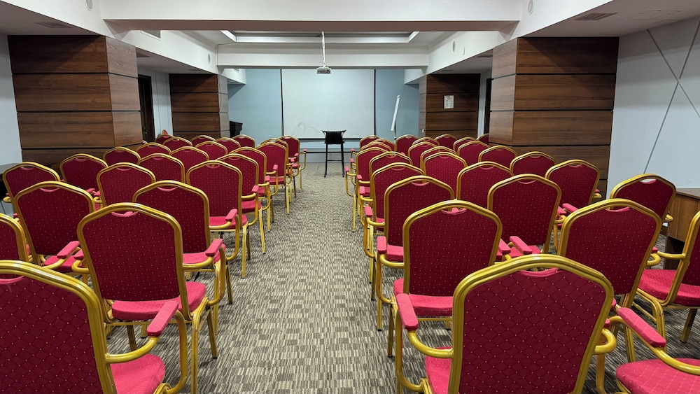 Grand Eurasia Hotel 38/50