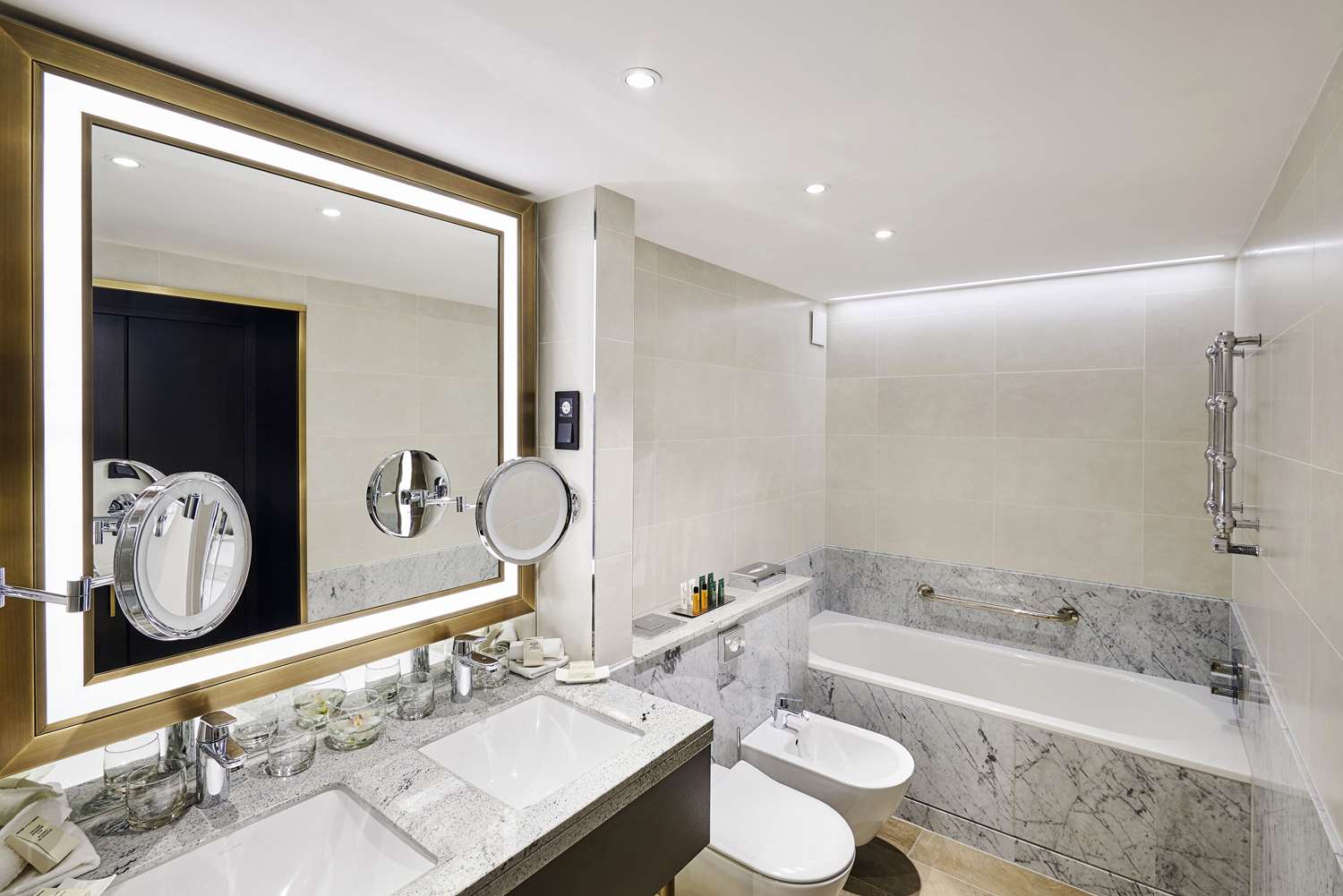 Loft, Suite, King Bed, Street View