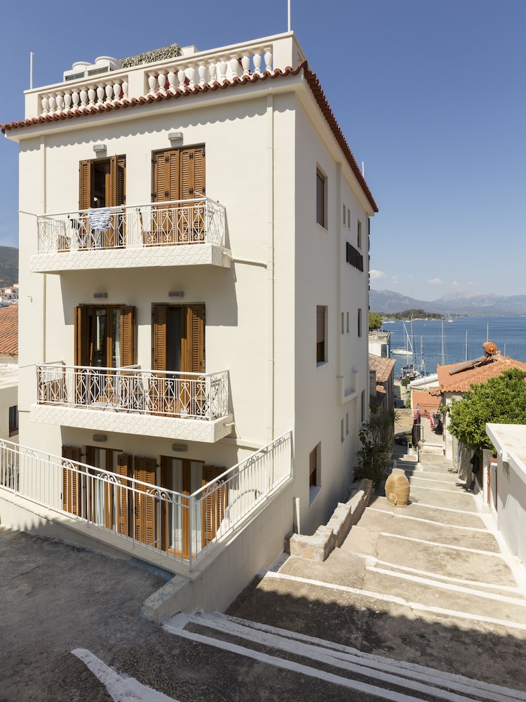 Dimitra Boutique Hotel 3/54