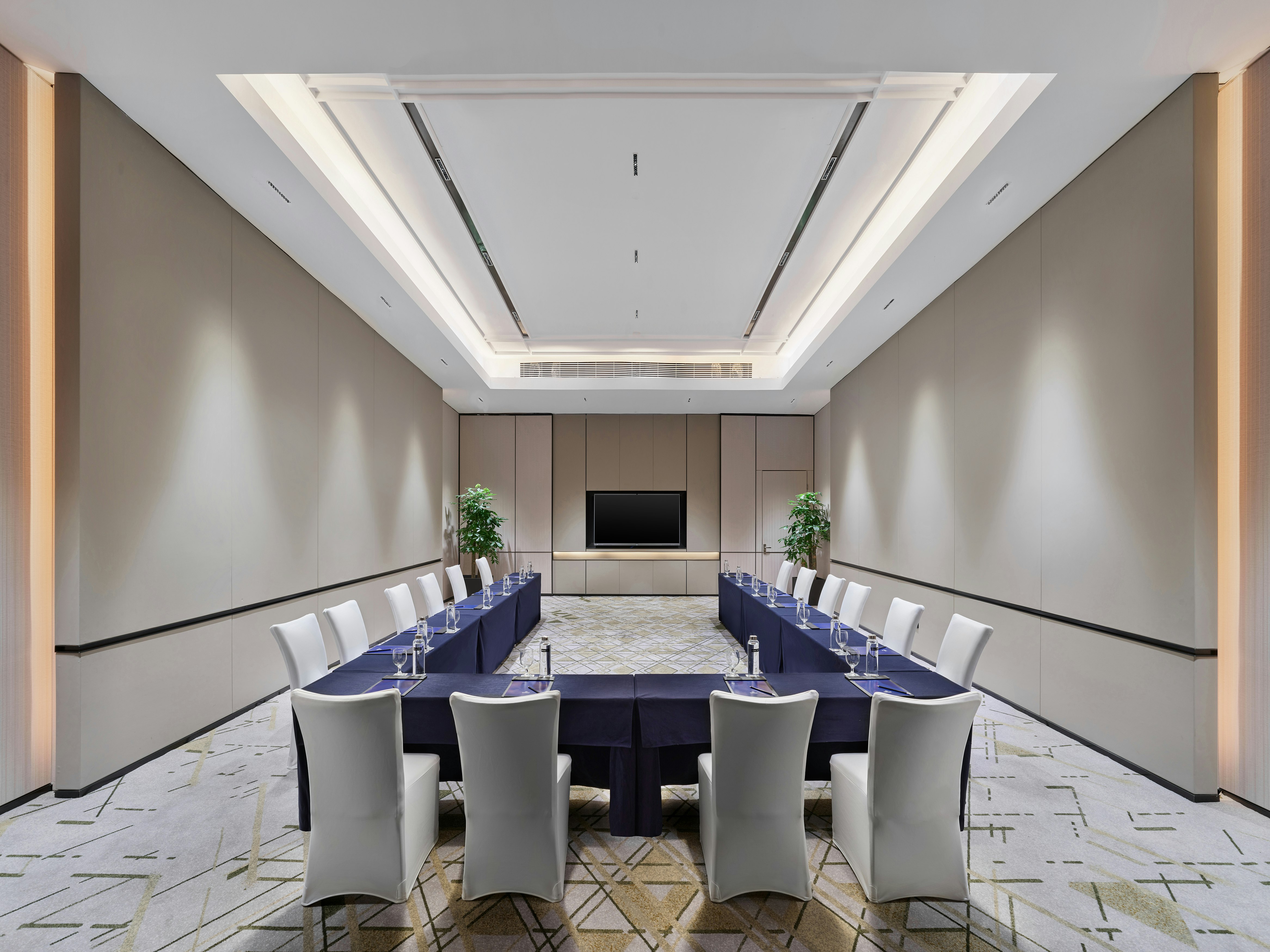 Hilton Shanghai Hongqiao Hotel 62/70
