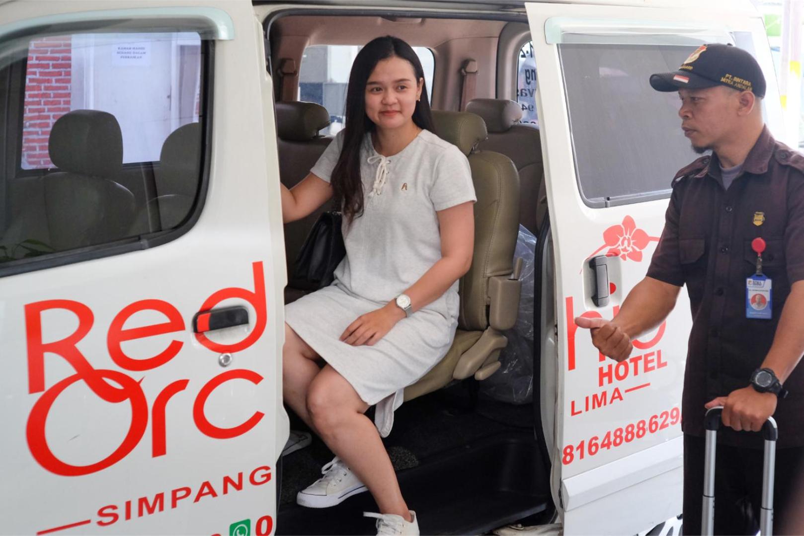 Red Orchid Semarang 4/48