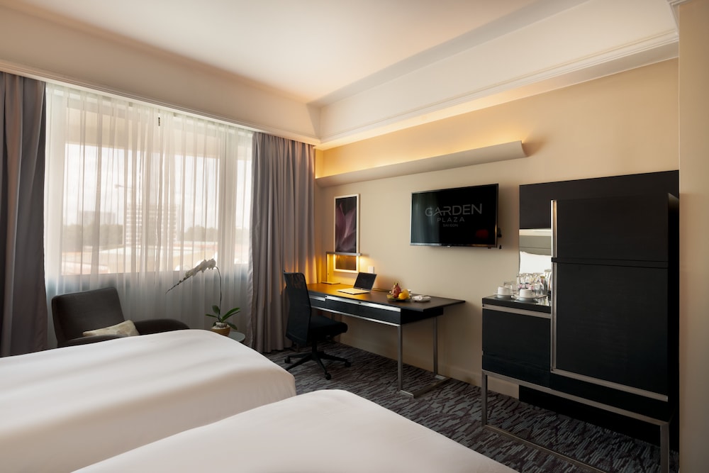DELUXE, TWIN BEDS