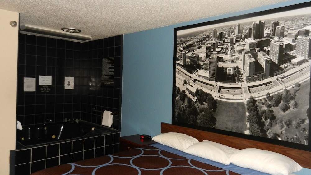 Super 8 By Wyndham Potosi 23/29