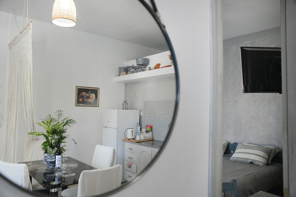 Panorama Studios & Apartments 40/66
