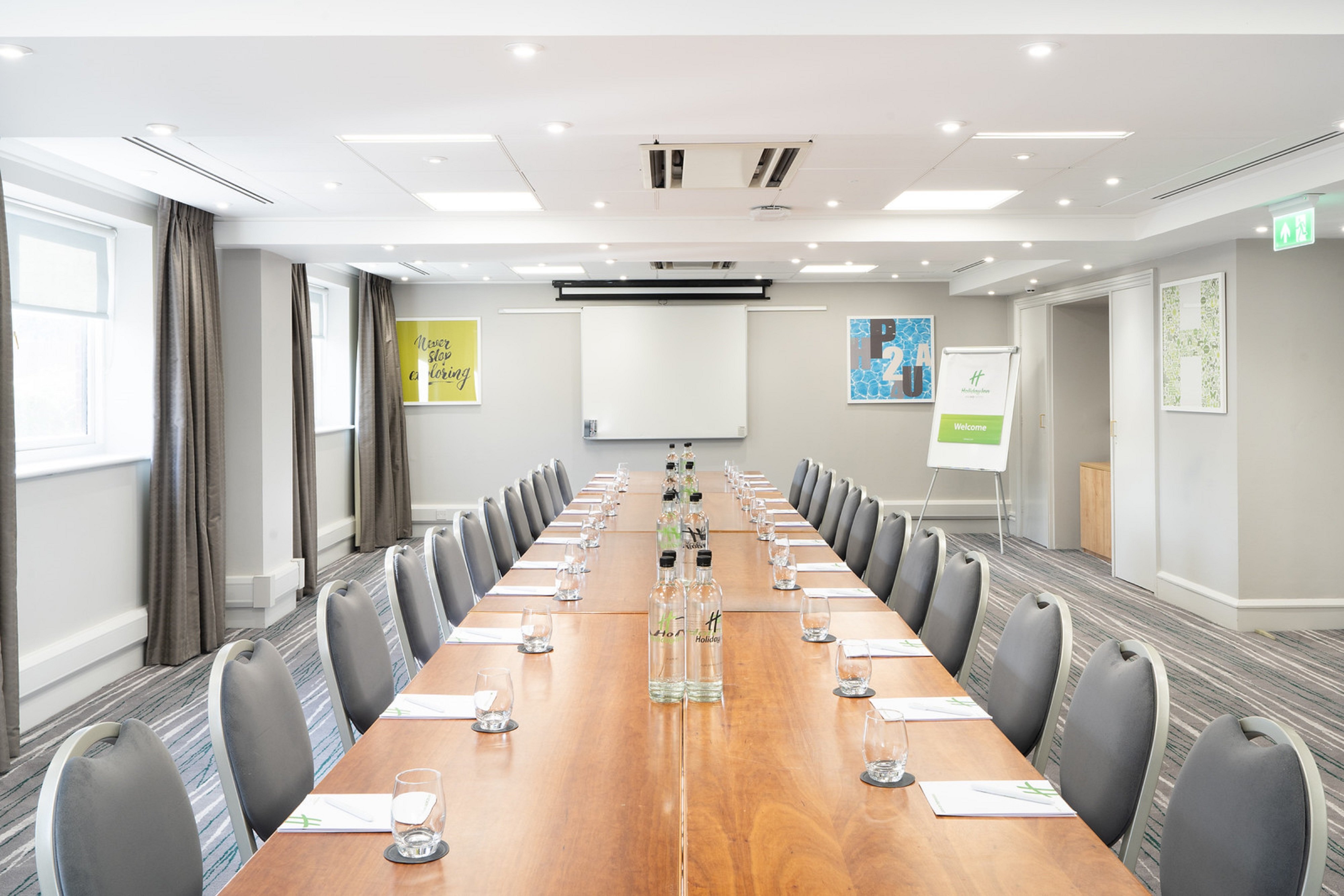 Holiday Inn Hemel Hempstead M1, JCT. 8 by IHG 44/50