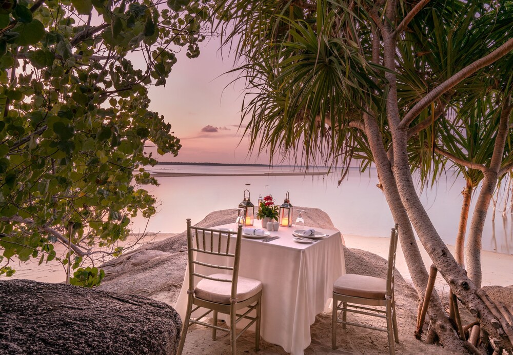 THE RESIDENCE BINTAN 55/73
