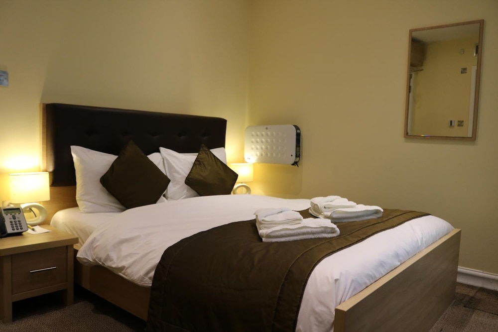 Shoreditch Inn 10/60