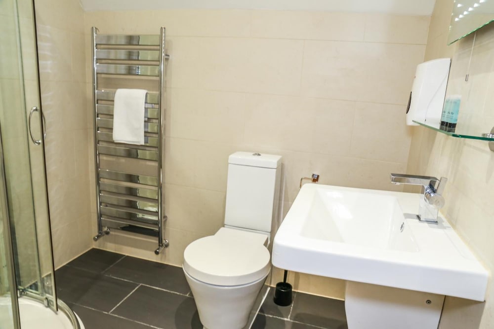 Flexistay Leicester Gables Aparthotel 30/34