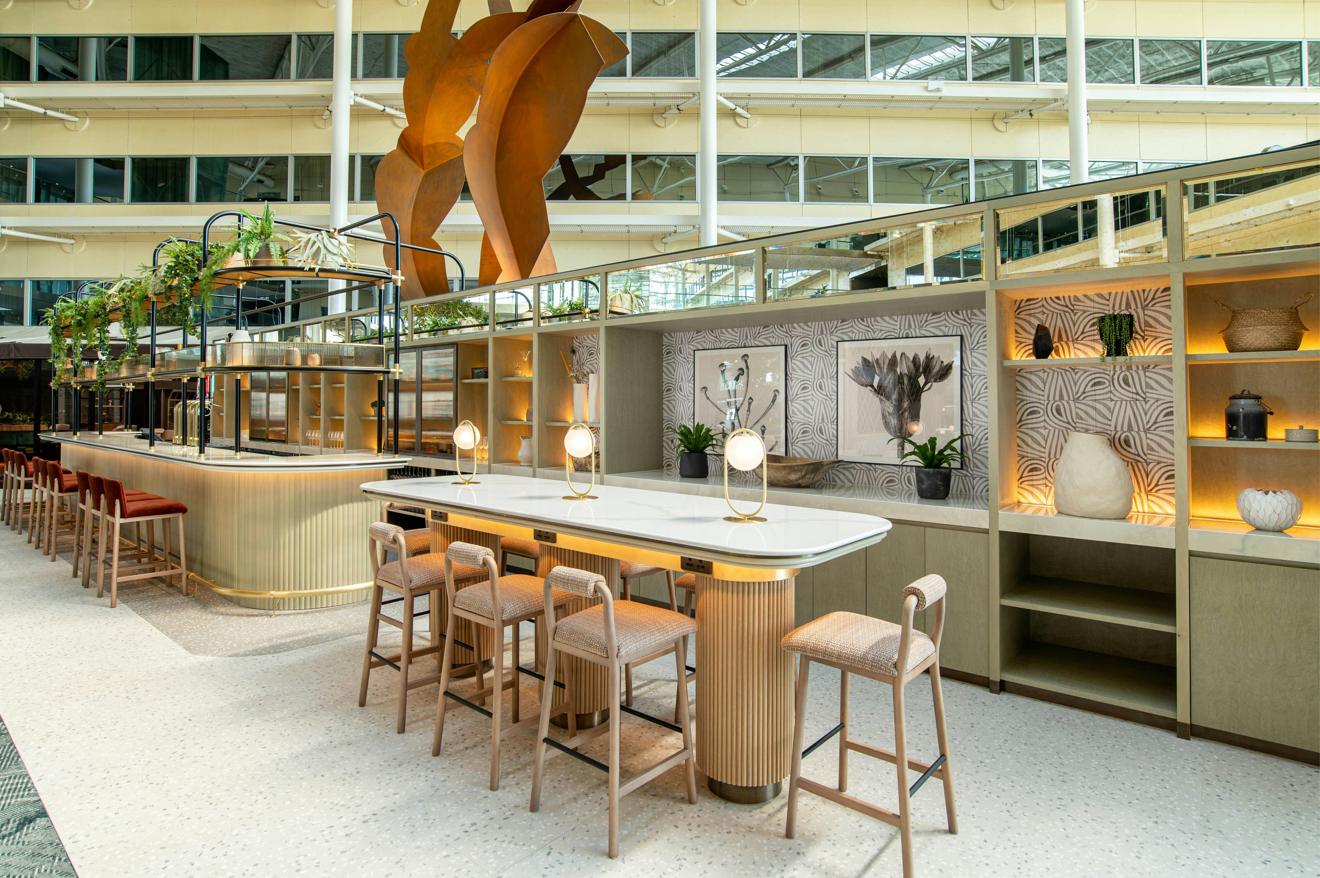 Hilton London Heathrow Airport 69/81