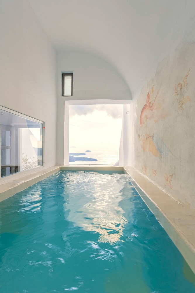Heavens Edge Cliffside Villas & Suites 23/50