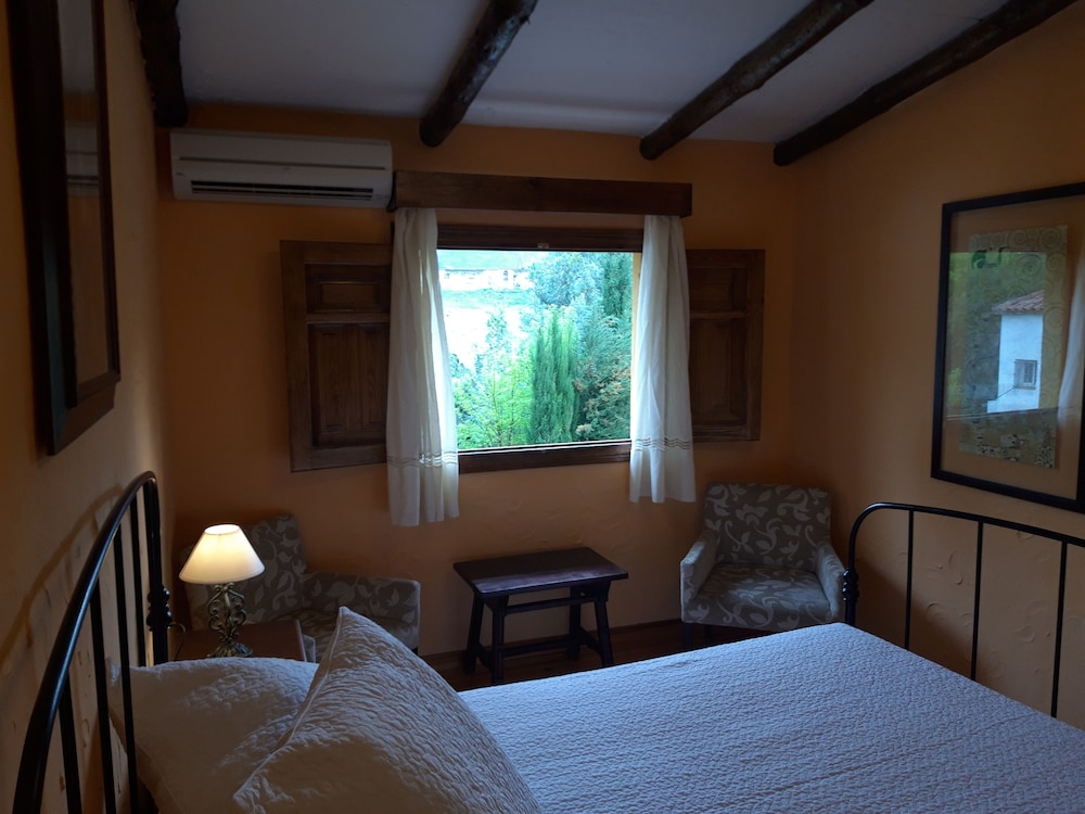 Hotel Hospederia Las Buitreras 25/70