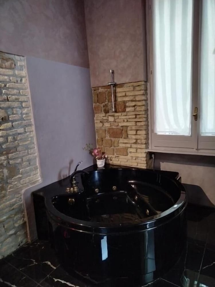 Nerva Accomodation Cavour 67/67