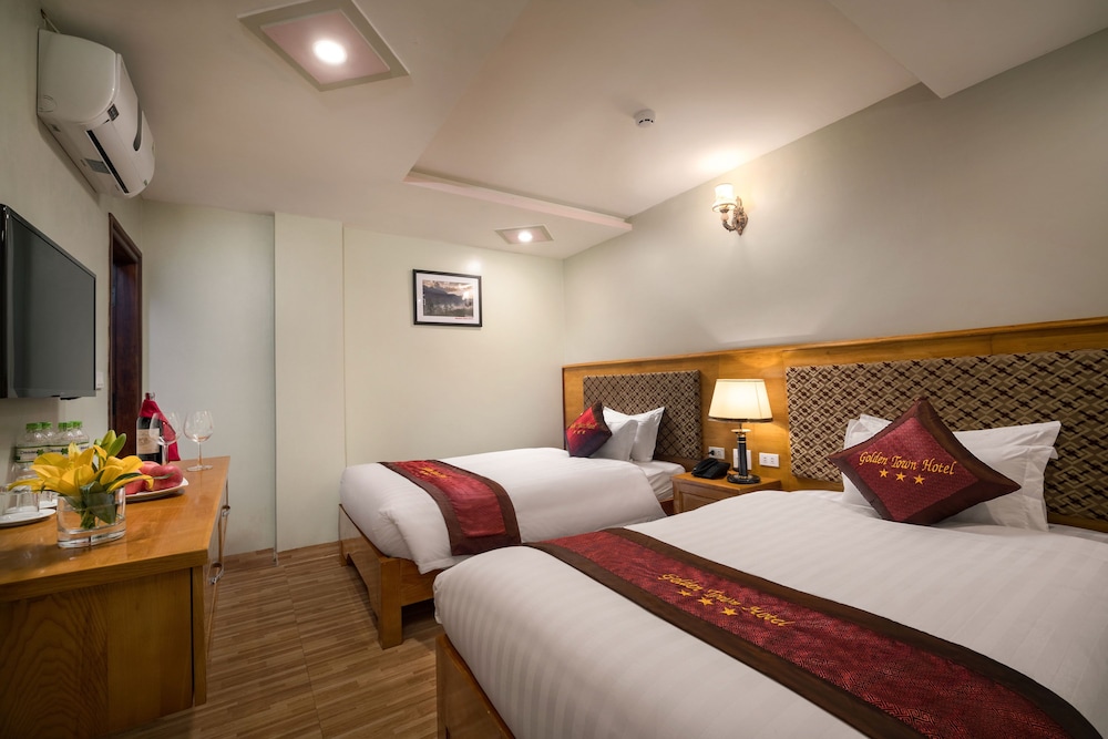 Golden Town Hotel 2/39